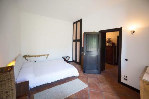 Lequile Villa Sleeps 11 With Pool Air Con And Wifi