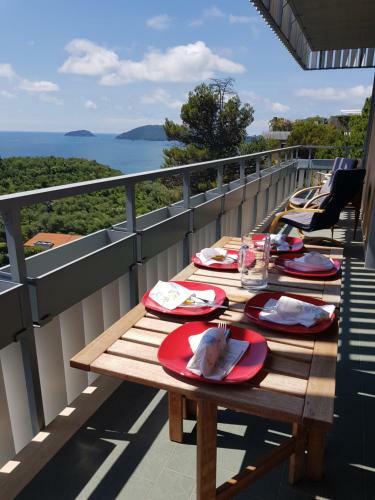 Guesthero Apartment - Lerici