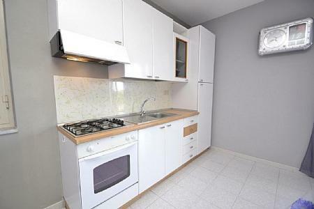 Letojanni Villa Sleeps 2 Air Con Wifi