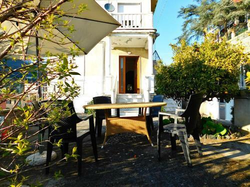 Apartamento Villa Unifamiliare Con Posto Auto!