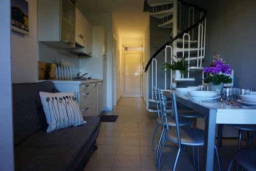 Villa Park Residence