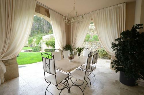 Villa Caiano Giglio