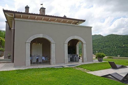 Villa Caiano Giglio