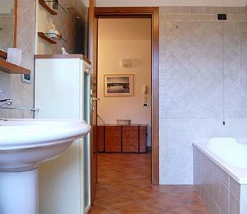 Loro Ciuffenna Villa Sleeps 12 Pool Wifi
