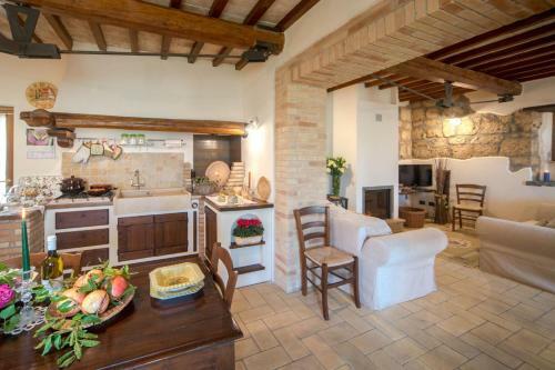 Civita Di Bagnoregio Villa Sleeps 7 Pool Air Con