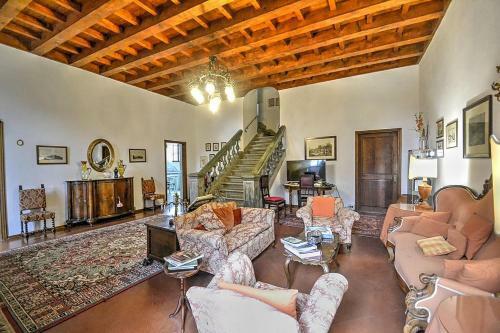 Villa In San Lazzaro Sleeps 4 With Pool And Wifi