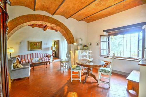 Villa In San Lazzaro Sleeps 2 With Pool And Wifi