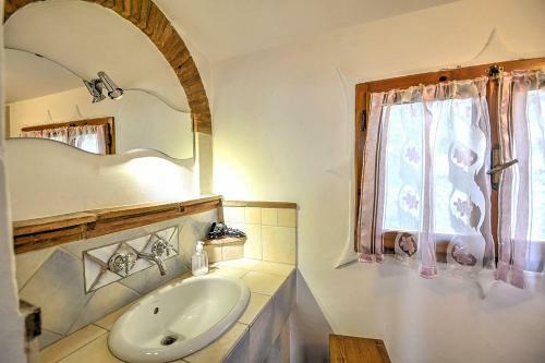 Betto Villa Sleeps 6 Wifi