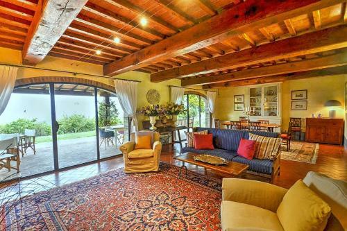 Betto Villa Sleeps 8 Pool Air Con Wifi
