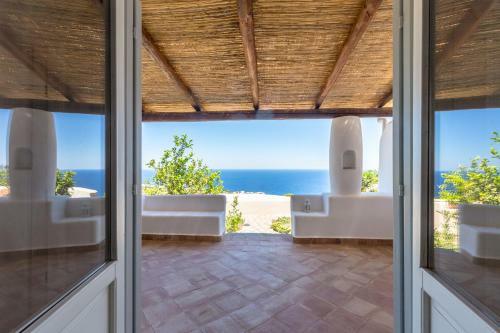 Le Case Del Sole - Terrazzi Panoramici Alle Isole Eolie