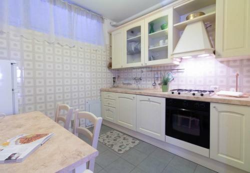 Mamma Ciccia Holiday Home - Lake Front Apartment