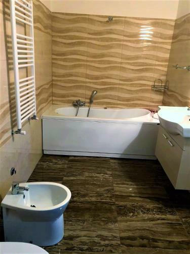 Hostal Guest House Loriano
