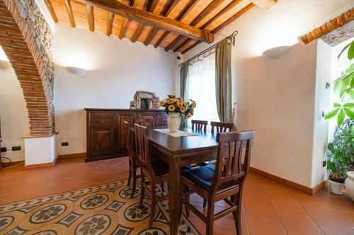 Apartamento Villa Su Due Piani A Marciana Marina