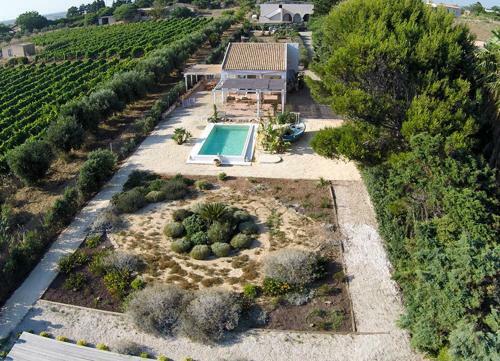 Villa Jabia Beach House