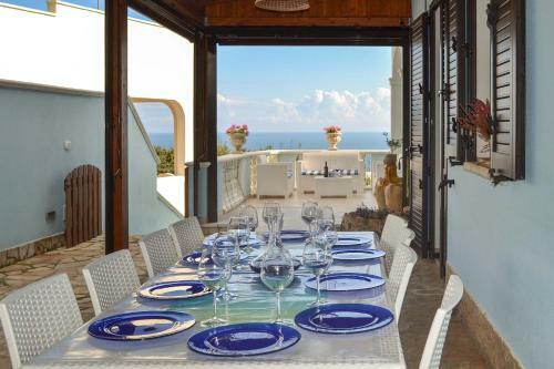 Villa Grotta Azzurra