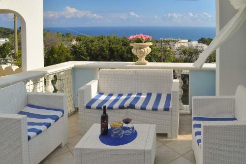 Villa Grotta Azzurra