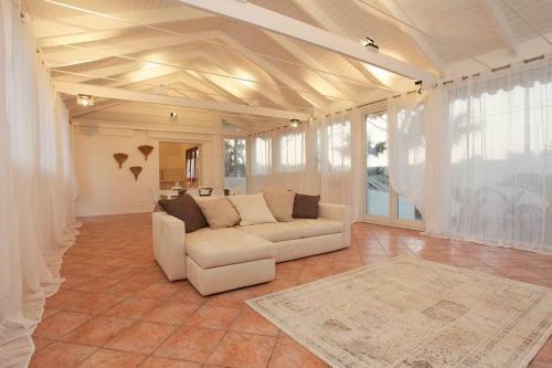 Villa Lory