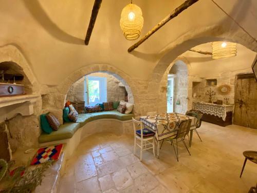 Ecletic Garden Trullo For 4 Near Alberobello