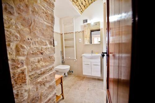 I Cinque Trulli With Swimming Pool
