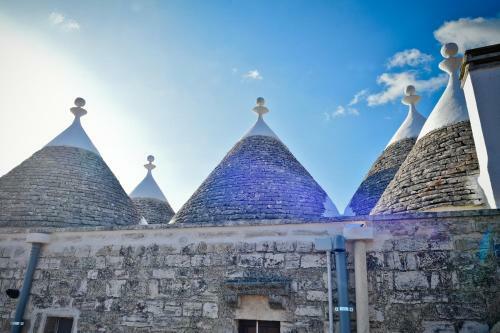 I Cinque Trulli With Swimming Pool