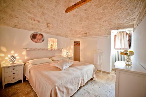 I Cinque Trulli With Swimming Pool