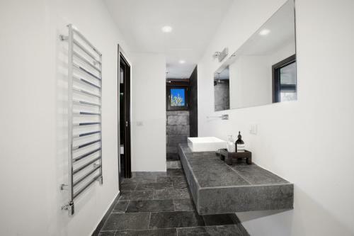Amore Rentals - Villa Blugalli