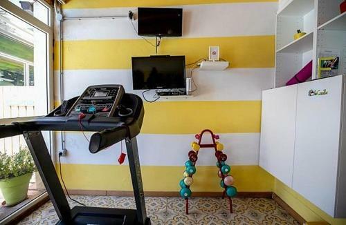Marettima Holiday Home Sleeps 6 With Pool And Air Con
