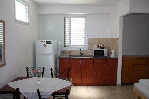Ga'aton Motel
