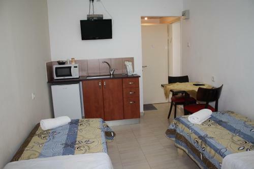 Ga'aton Motel