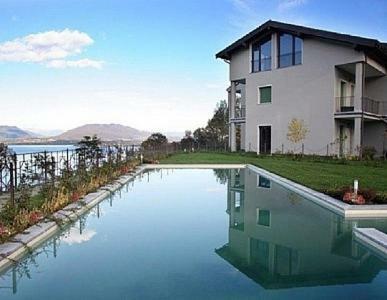 Meina Villa Sleeps 4 Pool Air Con