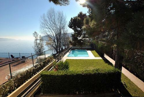 Meina Villa Sleeps 4 Pool Wifi