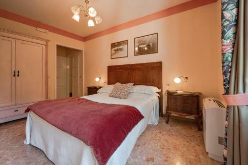 Menaggio Villa Sleeps 14 Pool Air Con Wifi