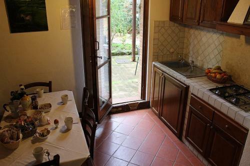 Colle Di Val D'elsa Villa Sleeps 8 Pool