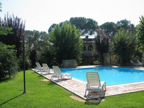 Colle Di Val D'elsa Villa Sleeps 6 Pool