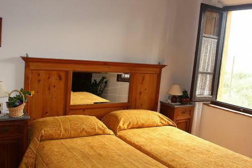 Colle Di Val D'elsa Villa Sleeps 6 Pool