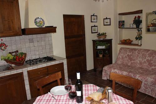 Colle Di Val D'elsa Villa Sleeps 4 Pool