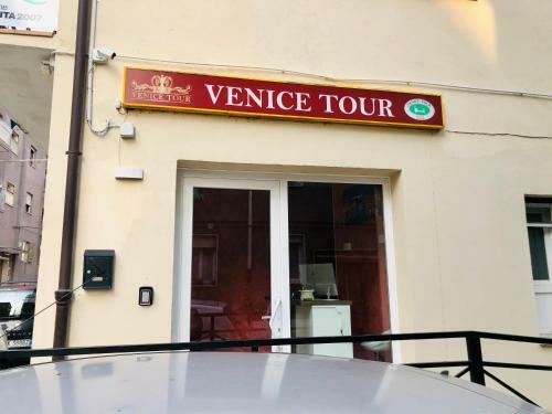 Hotel Venice Tour