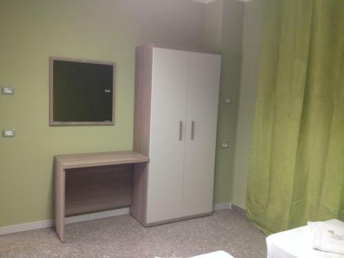 Hostal Milan Hotel