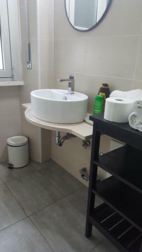 Hostal Sira House Milano