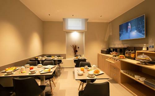 Hotel H21