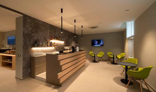 Hotel H21