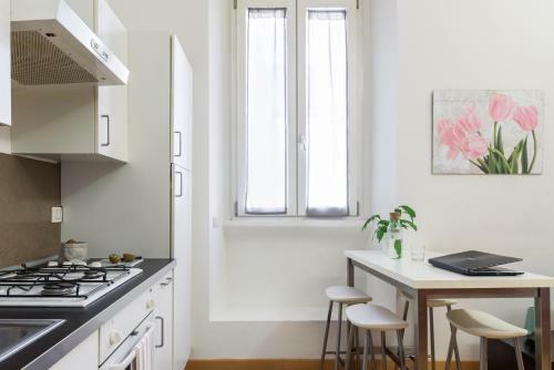 Apartamento Homeathotel - Melloni Apt