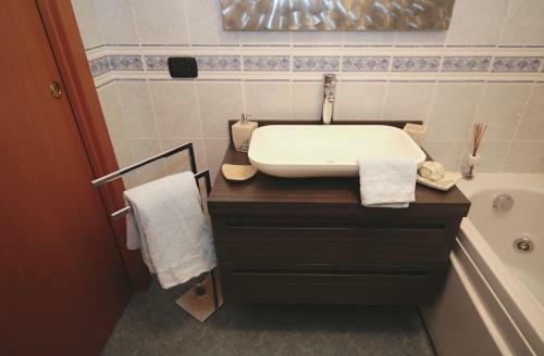 Apartamento Charming Flat & Canal View Few Steps From Movida