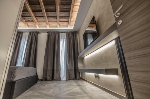Davinci Apartament Near Duomo