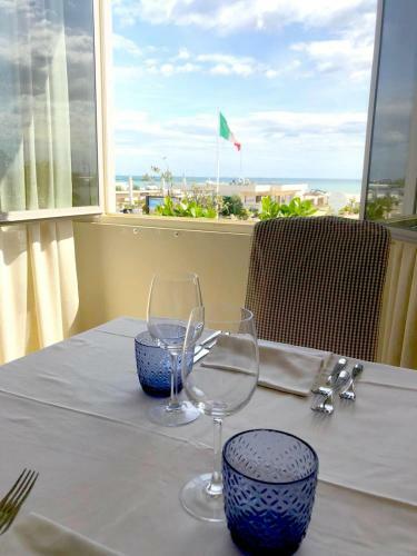 Via Mare Beach Hotel