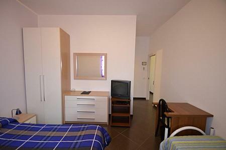 Modica Villa Sleeps 10 Air Con Wifi