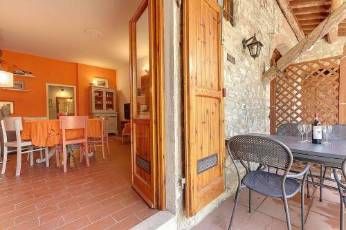 Sieci Villa Sleeps 5 Pool Wifi