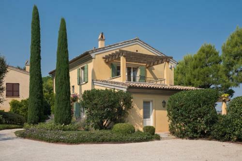 Piane Chienti Villa Sleeps 8 Pool Air Con Wifi