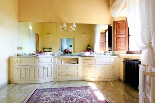 Molezzano Villa Sleeps 23 Pool Air Con Wifi