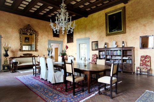 Molezzano Villa Sleeps 23 Pool Air Con Wifi